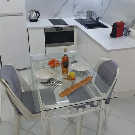 Place Close To The Ac Air , Wi Fi, Parking Apartamento