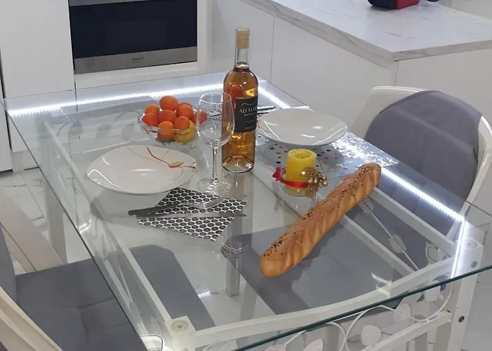 Appartement Place Close To The Ac Air , Wi Fi, Parking Nice
