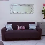 아파트 Place Close To The Ac Air , Wi Fi, Parking