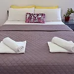 Place Close To The Ac Air , Wi Fi, Parking *